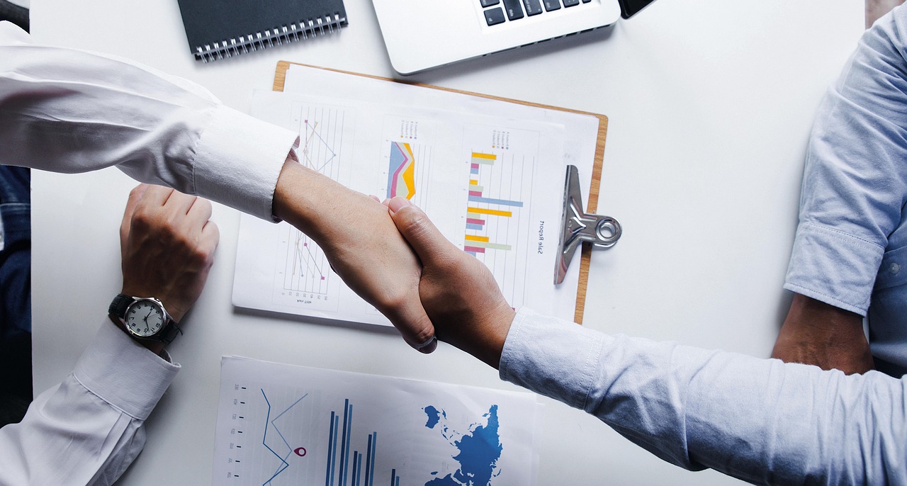 如何使用游戏技术支持辅助软件从事游戏研究