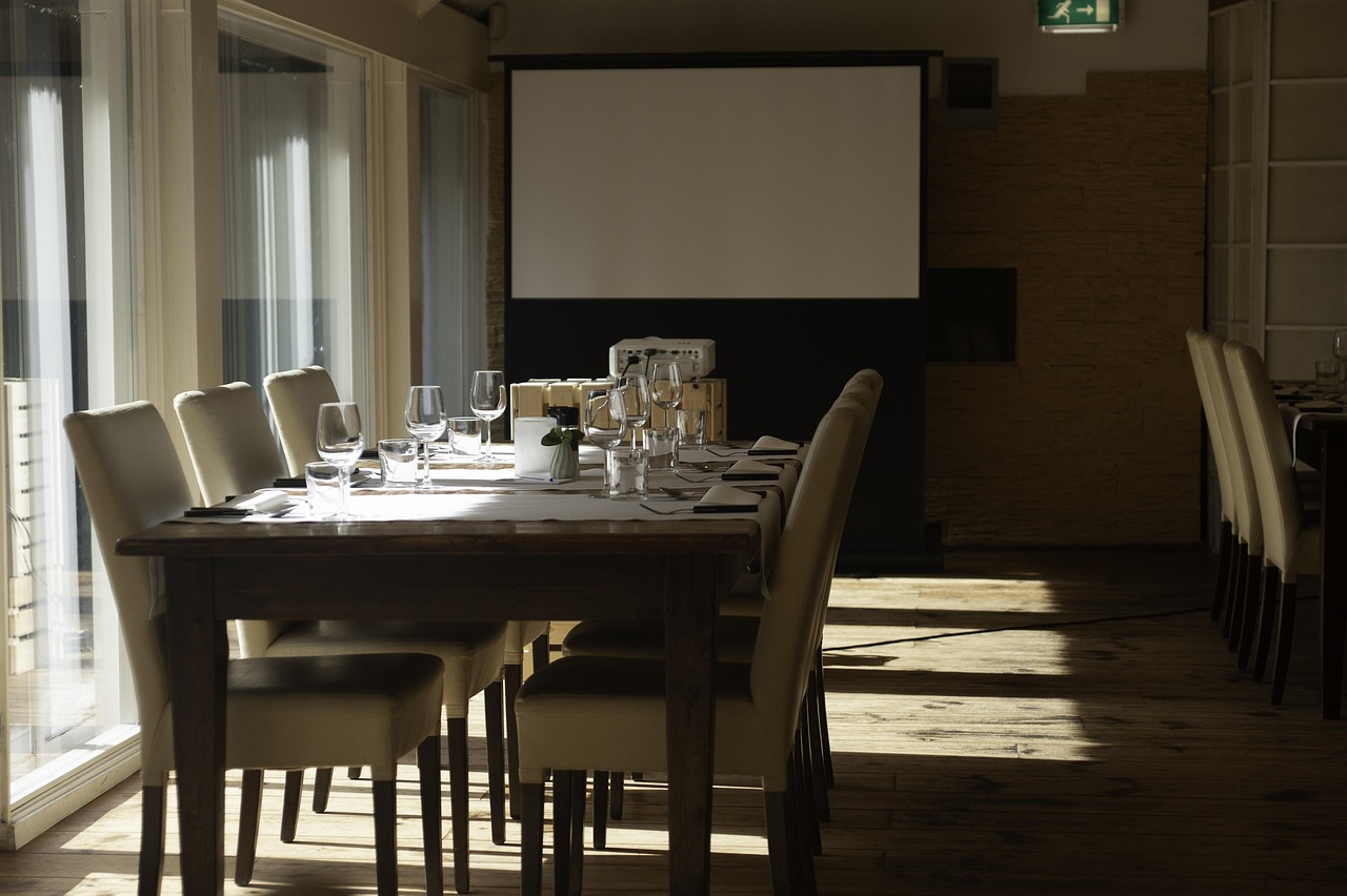 侠客行：上海进口旋转平台授权代理